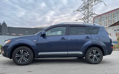 Mitsubishi Outlander III рестайлинг 3, 2007 год, 899 000 рублей, 12 фотография