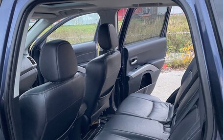 Mitsubishi Outlander III рестайлинг 3, 2007 год, 899 000 рублей, 20 фотография