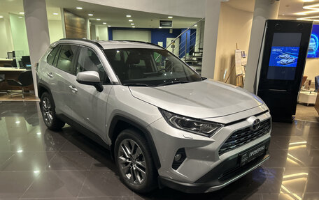 Toyota RAV4, 2021 год, 3 515 000 рублей, 7 фотография