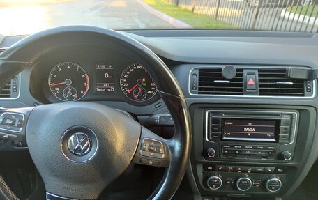 Volkswagen Jetta VI, 2014 год, 1 010 000 рублей, 9 фотография