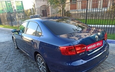 Volkswagen Jetta VI, 2014 год, 1 010 000 рублей, 3 фотография