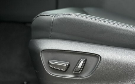 Toyota Land Cruiser Prado, 2025 год, 11 990 000 рублей, 30 фотография