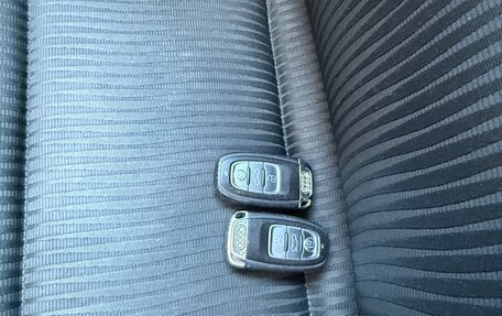 Audi A4, 2011 год, 1 075 000 рублей, 19 фотография