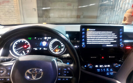 Toyota Camry, 2021 год, 3 600 000 рублей, 5 фотография