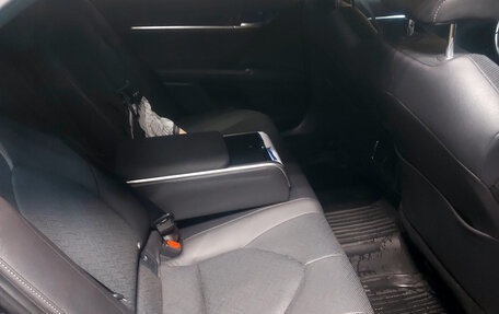 Toyota Camry, 2021 год, 3 600 000 рублей, 7 фотография