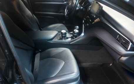 Toyota Camry, 2021 год, 3 600 000 рублей, 8 фотография