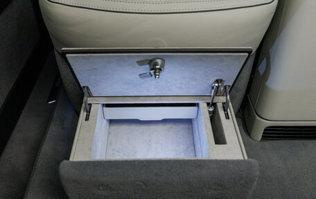 Mercedes-Benz V-Класс, 2025 год, 34 700 000 рублей, 23 фотография