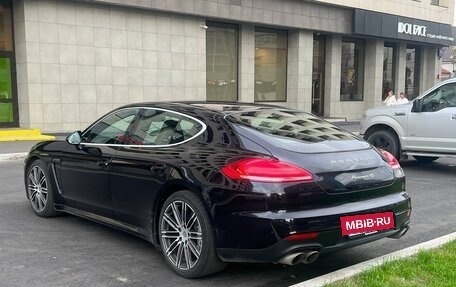 Porsche Panamera II рестайлинг, 2015 год, 4 130 000 рублей, 2 фотография