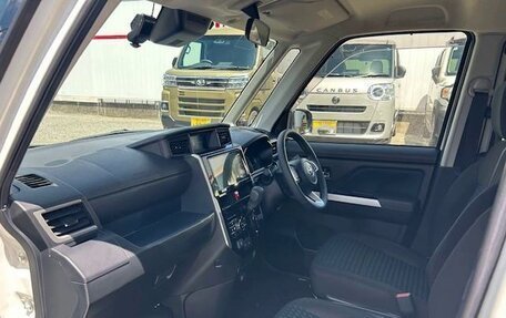 Toyota Roomy I, 2021 год, 826 000 рублей, 24 фотография