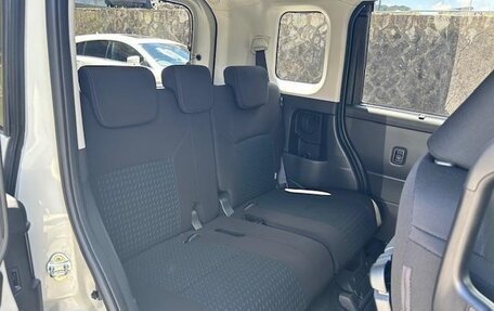 Toyota Roomy I, 2021 год, 826 000 рублей, 29 фотография