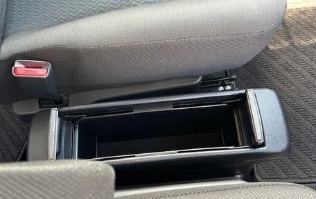 Toyota Roomy I, 2021 год, 826 000 рублей, 18 фотография