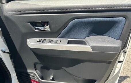 Toyota Roomy I, 2021 год, 826 000 рублей, 22 фотография