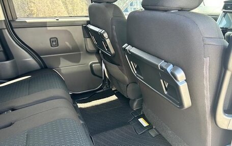 Toyota Roomy I, 2021 год, 826 000 рублей, 31 фотография