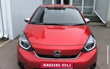 Honda Fit, 2020 год, 1 600 000 рублей, 4 фотография