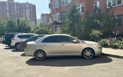 Toyota Avensis III рестайлинг, 2005 год, 670 000 рублей, 1 фотография
