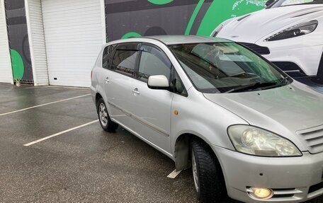 Toyota Ipsum II, 2001 год, 820 000 рублей, 4 фотография
