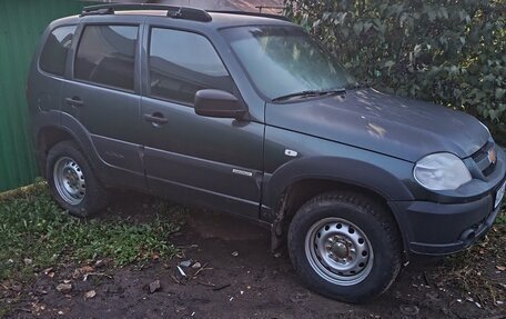 Chevrolet Niva I рестайлинг, 2017 год, 710 000 рублей, 6 фотография
