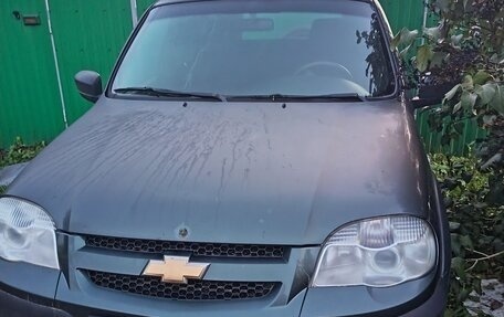 Chevrolet Niva I рестайлинг, 2017 год, 710 000 рублей, 8 фотография