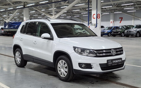 Volkswagen Tiguan I, 2016 год, 1 000 000 рублей, 3 фотография