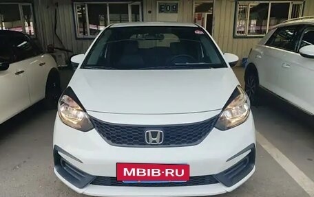 Honda Fit, 2022 год, 1 200 000 рублей, 2 фотография