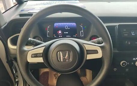 Honda Fit, 2022 год, 1 200 000 рублей, 14 фотография