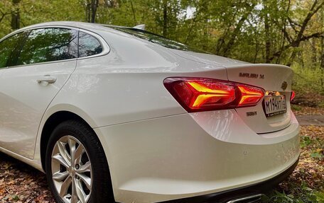 Chevrolet Malibu IX, 2021 год, 1 950 000 рублей, 4 фотография