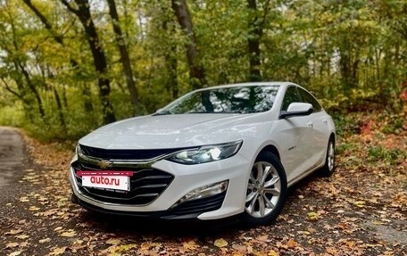 Chevrolet Malibu IX, 2021 год, 1 950 000 рублей, 2 фотография