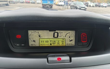 Citroen C4 Picasso II рестайлинг, 2010 год, 650 000 рублей, 14 фотография