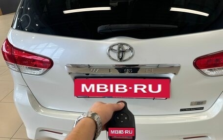 Toyota Wish II, 2012 год, 1 429 000 рублей, 25 фотография