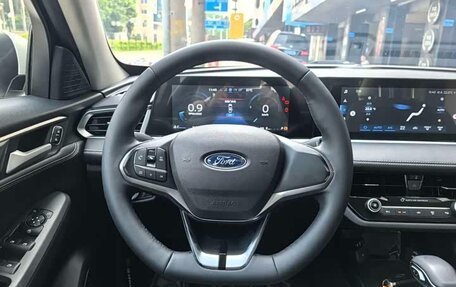 Ford Escort, 2022 год, 1 175 000 рублей, 13 фотография