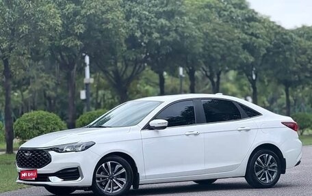 Ford Escort, 2022 год, 1 167 000 рублей, 1 фотография