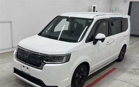 Honda Stepwgn, 2022 год, 2 510 000 рублей, 1 фотография