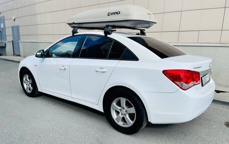 Chevrolet Cruze II, 2011 год, 569 000 рублей, 8 фотография