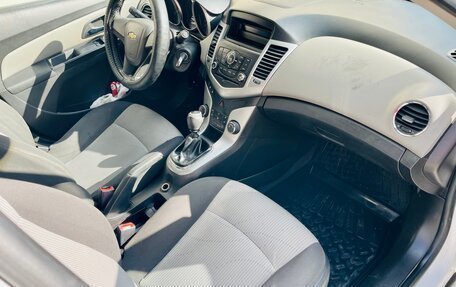 Chevrolet Cruze II, 2011 год, 569 000 рублей, 13 фотография