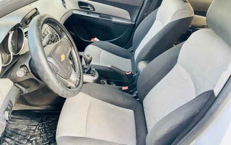 Chevrolet Cruze II, 2011 год, 569 000 рублей, 18 фотография