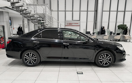 Toyota Camry, 2017 год, 2 050 000 рублей, 5 фотография