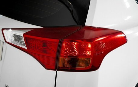 Toyota RAV4, 2013 год, 1 900 000 рублей, 22 фотография