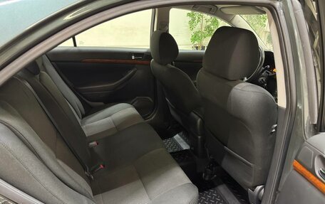 Toyota Avensis III рестайлинг, 2006 год, 962 000 рублей, 10 фотография