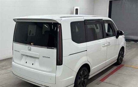 Honda Stepwgn, 2022 год, 2 510 000 рублей, 2 фотография