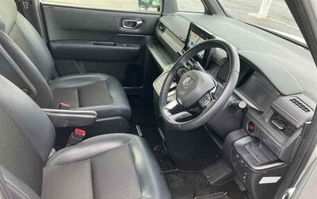 Honda Stepwgn, 2022 год, 2 510 000 рублей, 6 фотография