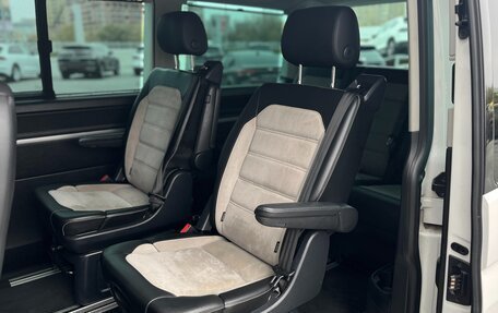 Volkswagen Multivan T6 рестайлинг, 2019 год, 4 170 000 рублей, 18 фотография