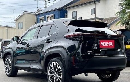 Toyota Yaris Cross, 2022 год, 1 430 143 рублей, 3 фотография