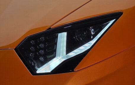 Lamborghini Aventador I рестайлинг, 2013 год, 27 900 000 рублей, 5 фотография