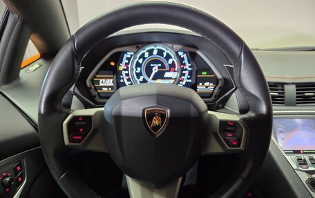 Lamborghini Aventador I рестайлинг, 2013 год, 27 900 000 рублей, 16 фотография