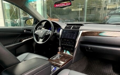 Toyota Camry, 2017 год, 2 520 000 рублей, 9 фотография