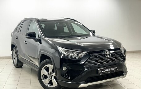 Toyota RAV4, 2021 год, 3 345 000 рублей, 2 фотография