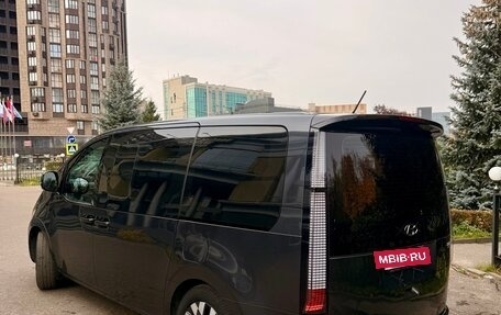 Hyundai Staria, 2023 год, 5 500 000 рублей, 2 фотография