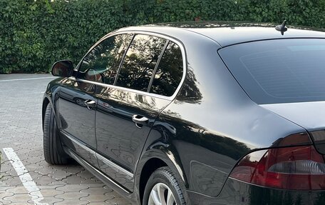 Skoda Superb III рестайлинг, 2010 год, 1 050 000 рублей, 3 фотография