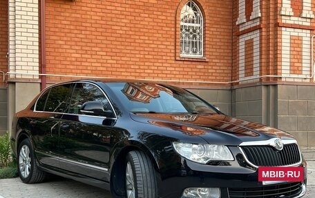Skoda Superb III рестайлинг, 2010 год, 1 050 000 рублей, 2 фотография