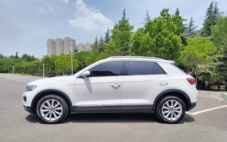 Volkswagen T-Roc I, 2022 год, 1 570 000 рублей, 5 фотография